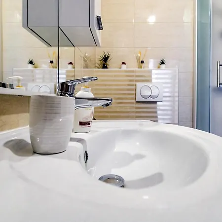 Modern In Peaceful Area - * Zadar