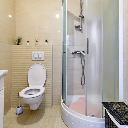 Modern In Peaceful Area - Apartment *