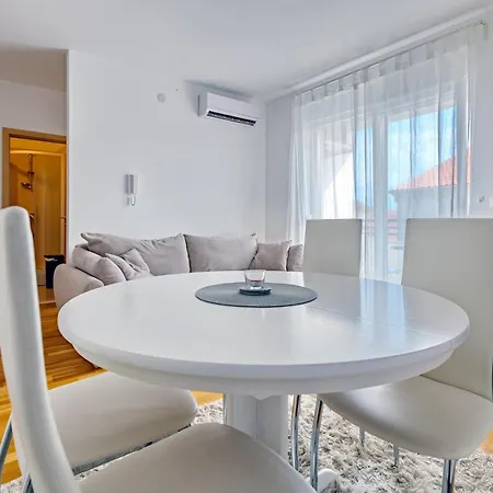 Apartment Modern In Peaceful Area - Zadar
